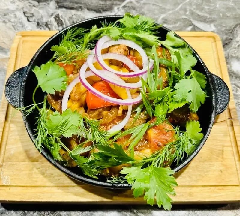 Жаркое по-домашнему с курицей